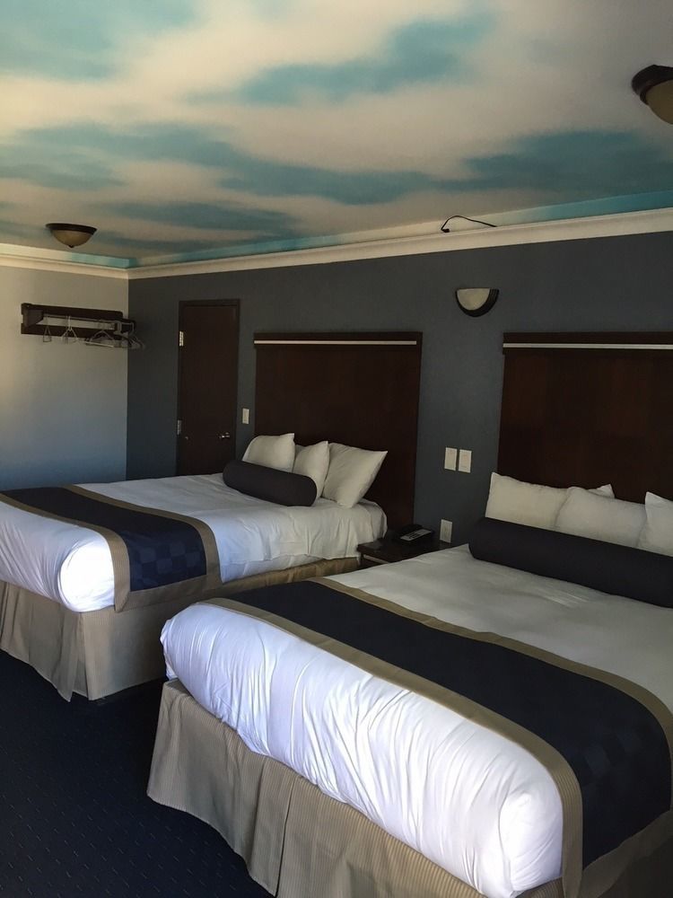 Hollywood Palms Inns & Suites Лос Анджелис Екстериор снимка