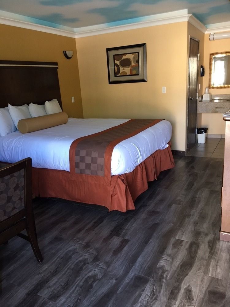 Hollywood Palms Inns & Suites Лос Анджелис Екстериор снимка