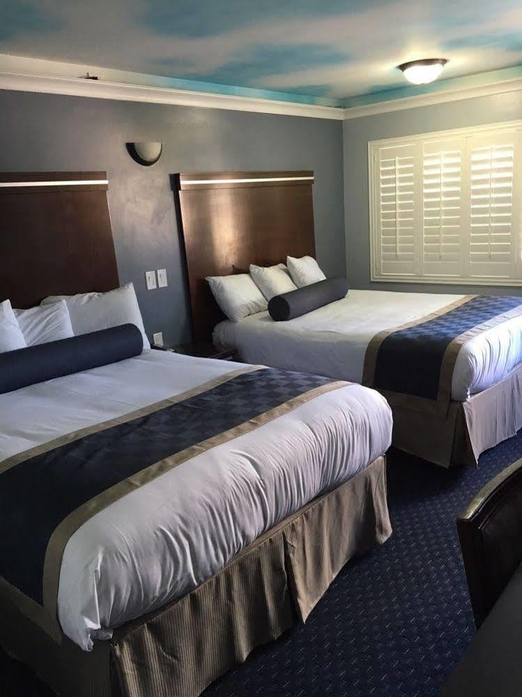 Hollywood Palms Inns & Suites Лос Анджелис Екстериор снимка