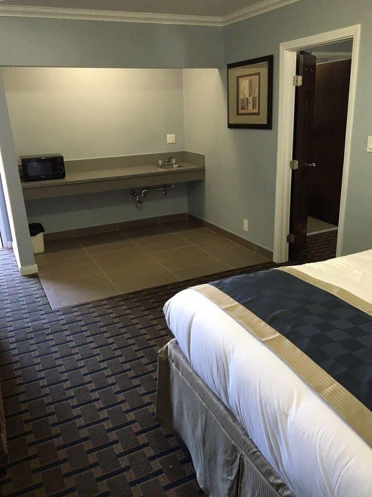 Hollywood Palms Inns & Suites Лос Анджелис Екстериор снимка